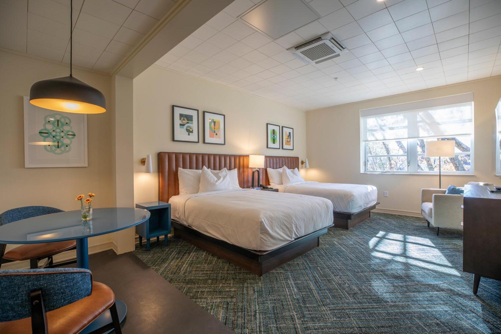 The Holbrook 5* Danville