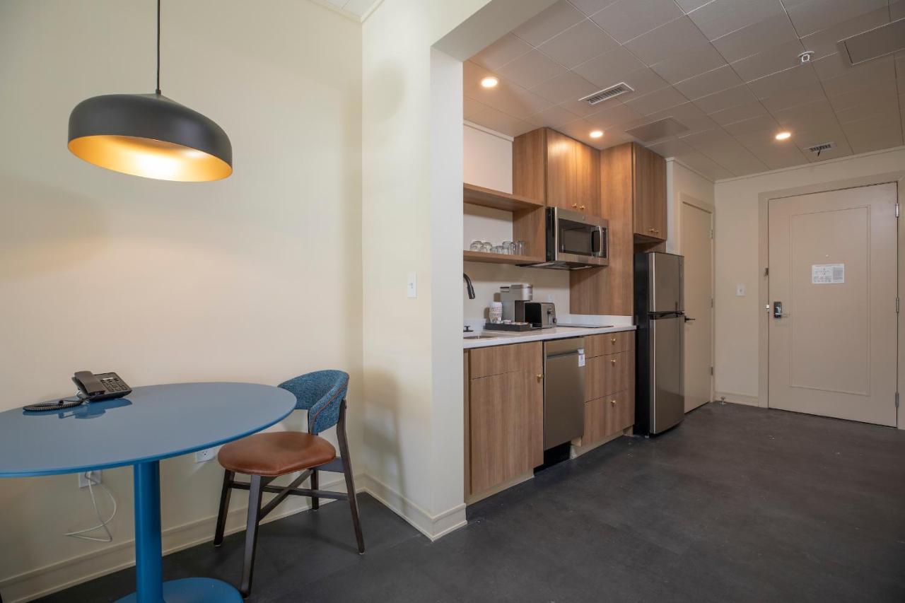 The Holbrook 5* Danville