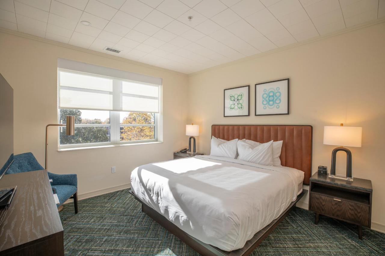 The Holbrook Hotel Danville